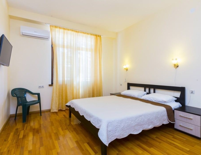 1-комнатный номер стандарт с 1 двуспальной кроватью (с завтраком) - Отель «Киараз Старт» Пицунда