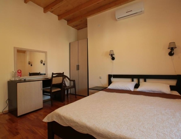 1-комнатный номер стандарт с 1 двуспальной кроватью (с завтраком) - Отель «Киараз Старт» Пицунда